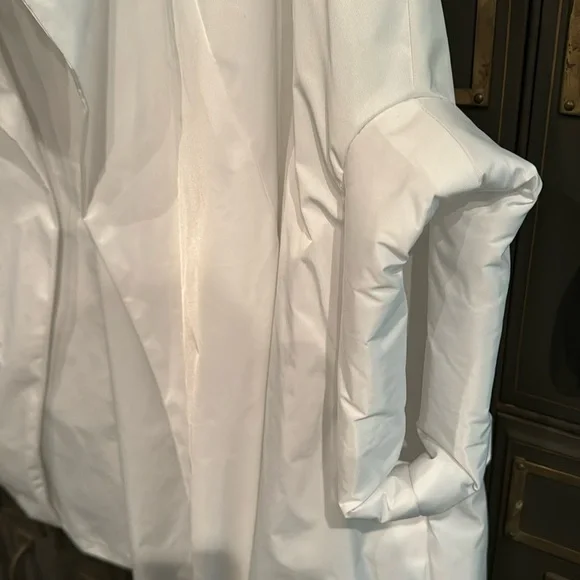 ⭐️ PLANET by Lauren G Chic Cape - Picture 4 of 7